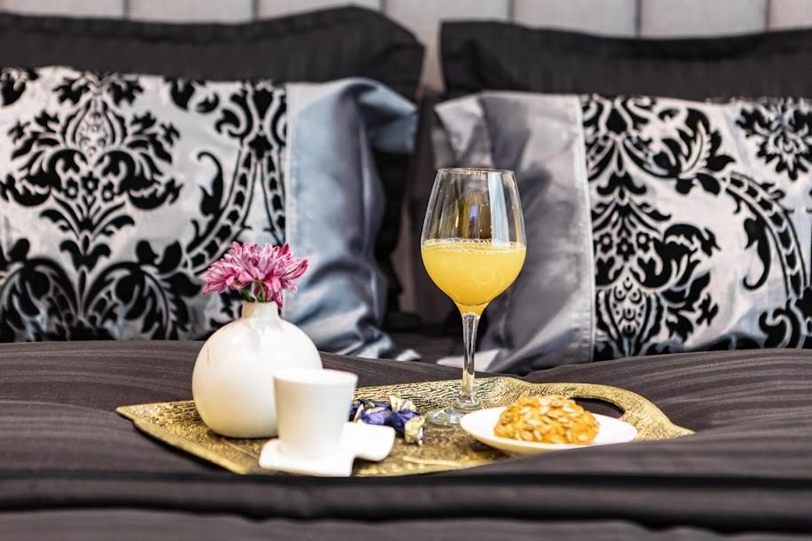 Luximo Room เวลีคอเทอร์โนโว ภายนอก รูปภาพ